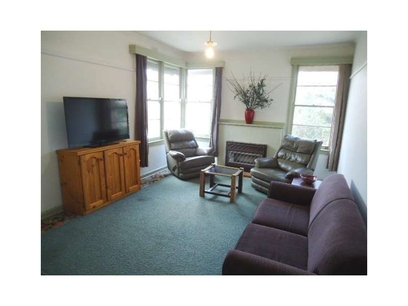 8 Borneo Court, Heidelberg West VIC 3081