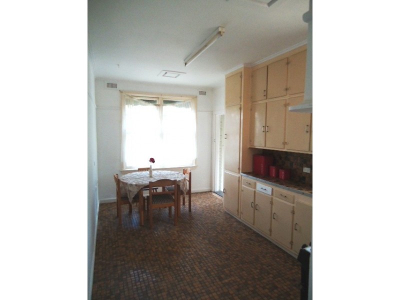 8 Borneo Court, Heidelberg West VIC 3081