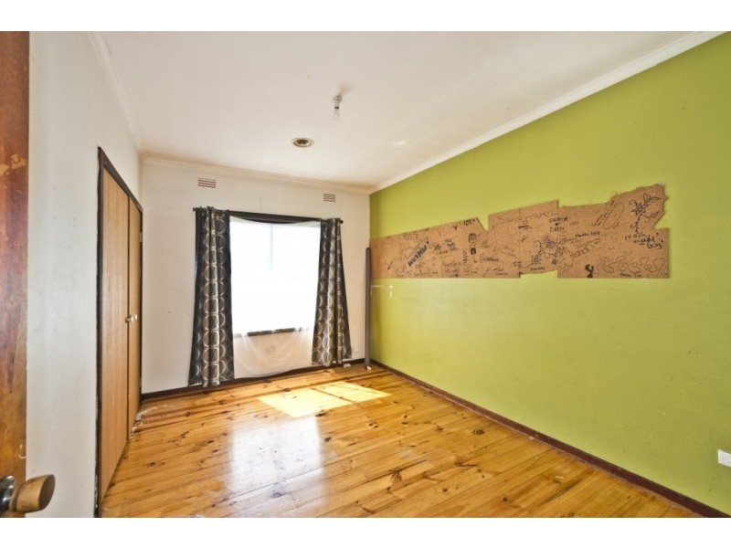 10 South Crescent, Heidelberg West VIC 3081