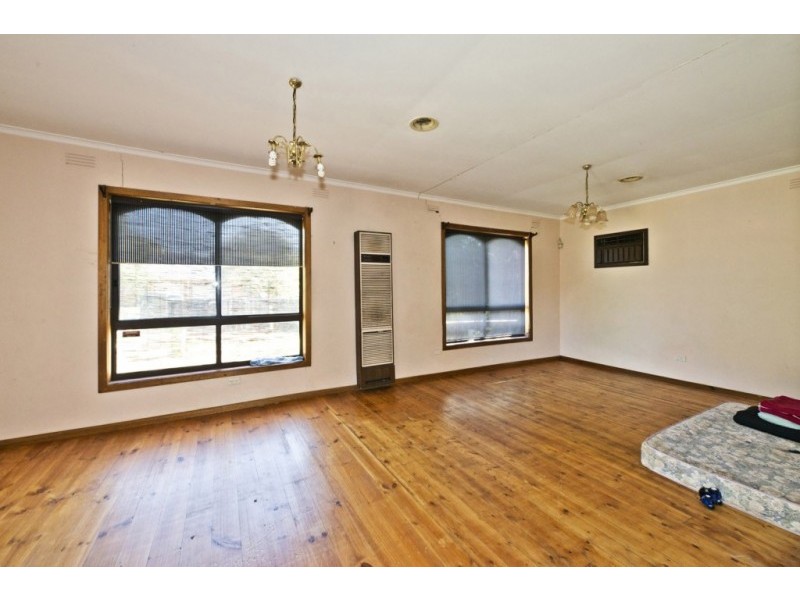 10 South Crescent, Heidelberg West VIC 3081