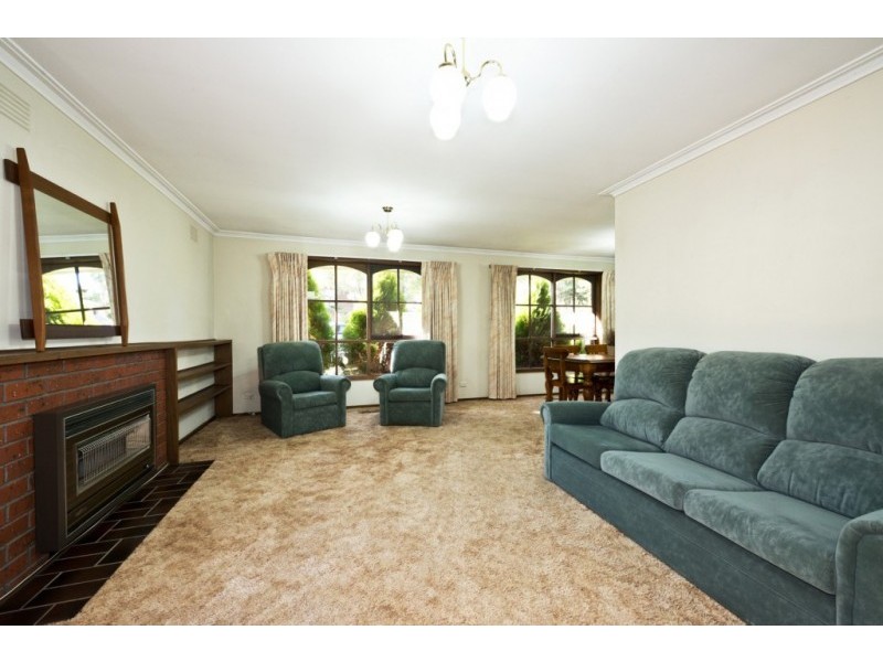 41 Warriparri Crescent, Greensborough VIC 3088