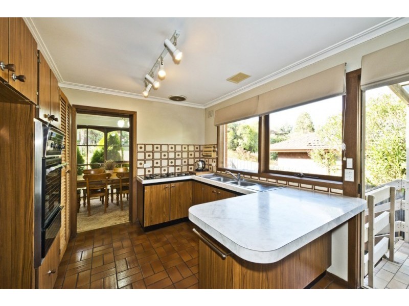 41 Warriparri Crescent, Greensborough VIC 3088