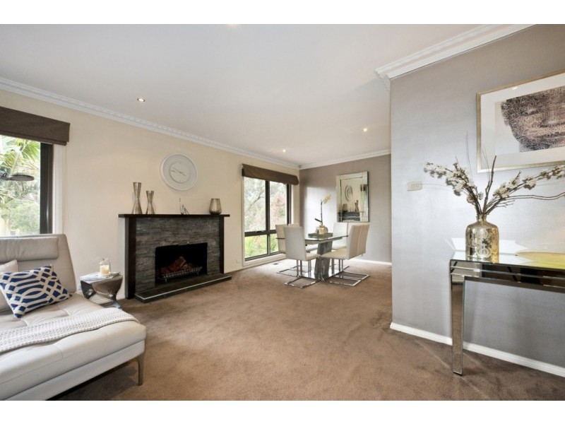 4 Research Warrandyte Road, Research VIC 3095