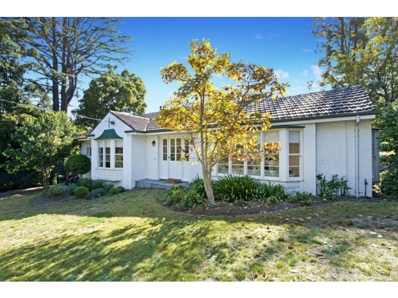 20B Outlook Drive, Eaglemont VIC 3084