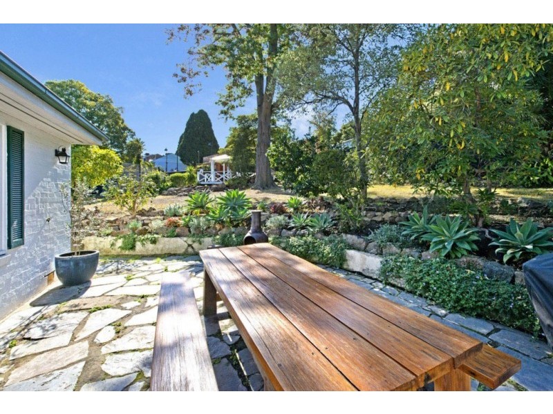 20B Outlook Drive, Eaglemont VIC 3084