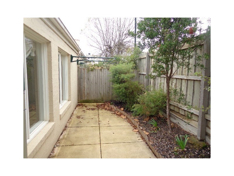 4/121 Waterdale Road, Ivanhoe VIC 3079