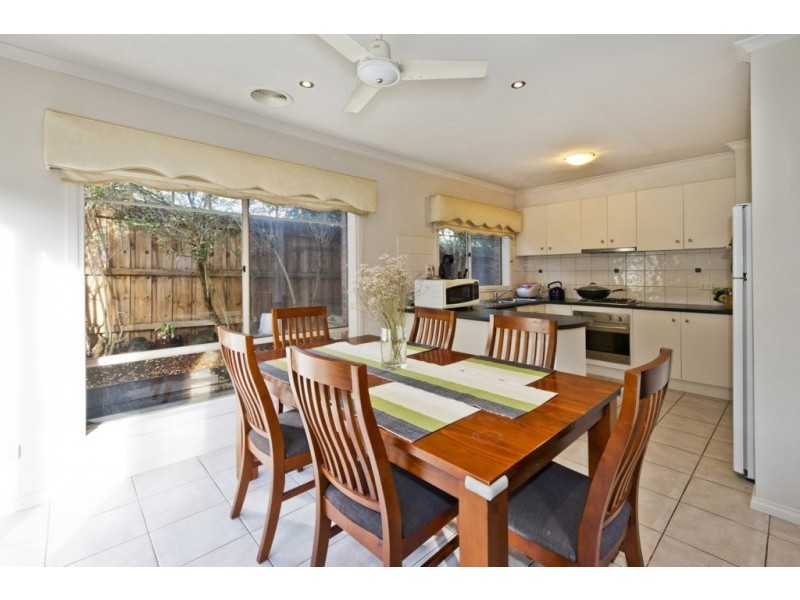 8/10-12 Lawson Parade, Heidelberg Heights VIC 3081