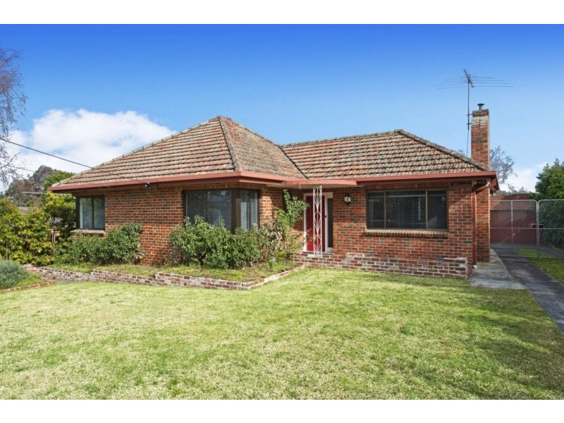 17 Munro Street, Macleod VIC 3085