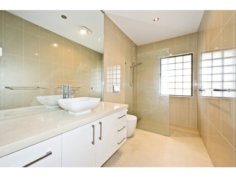 17 Munro Street, Macleod VIC 3085