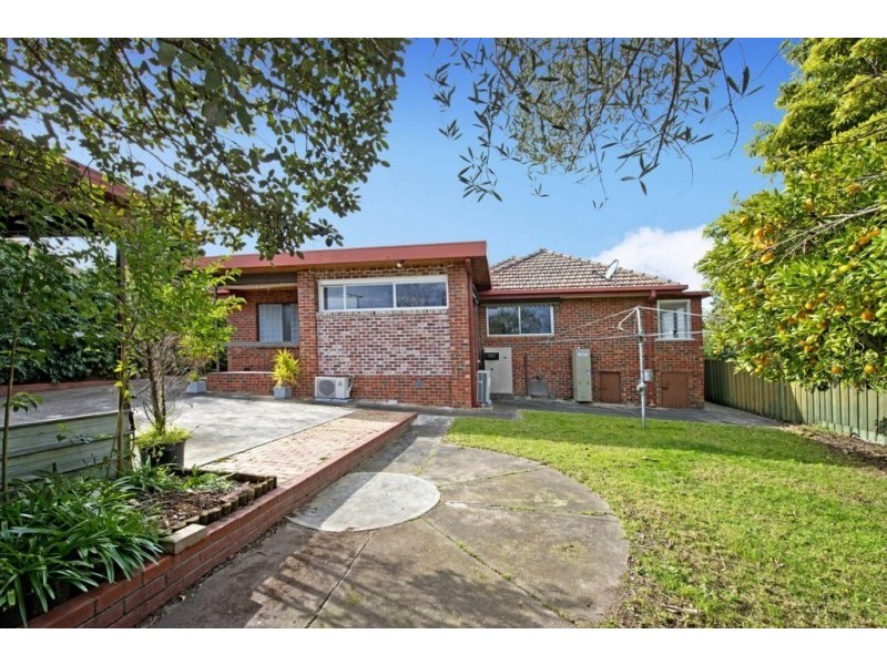 17 Munro Street, Macleod VIC 3085