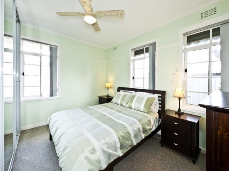 23 Setani Crescent, Heidelberg West VIC 3081