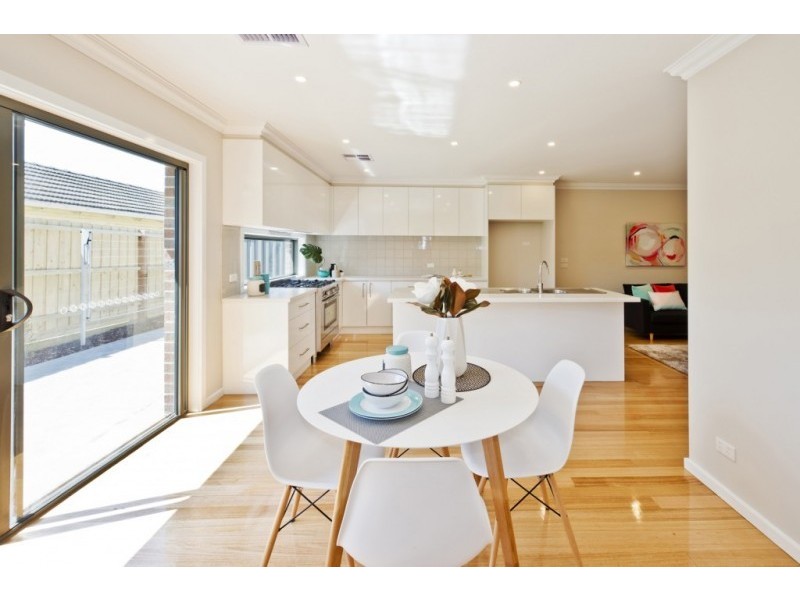 2/13 Grieve Street, Macleod VIC 3085