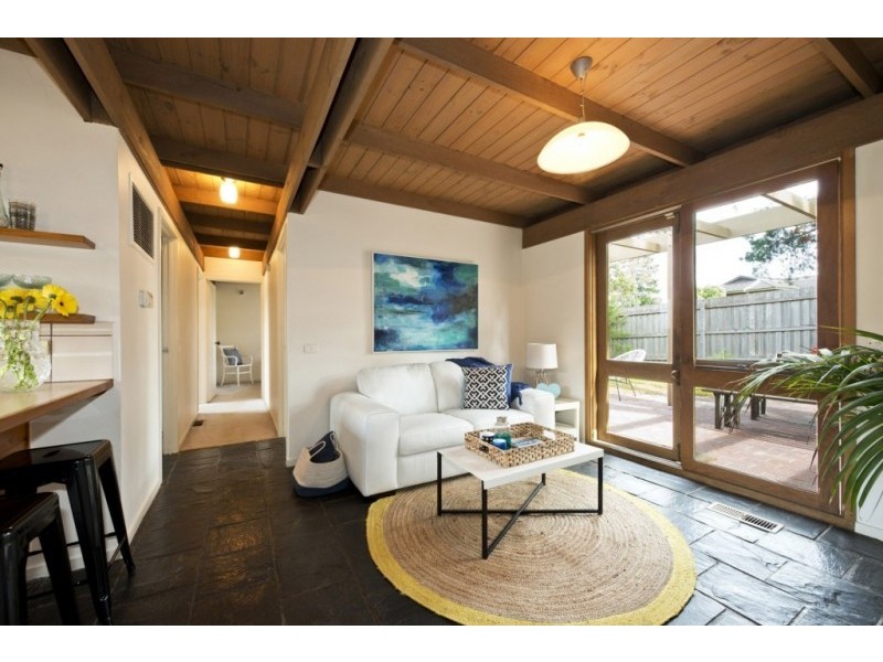 10 Stanton Crescent, Rosanna VIC 3084