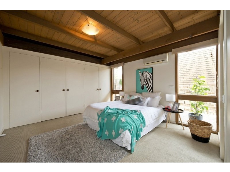 10 Stanton Crescent, Rosanna VIC 3084