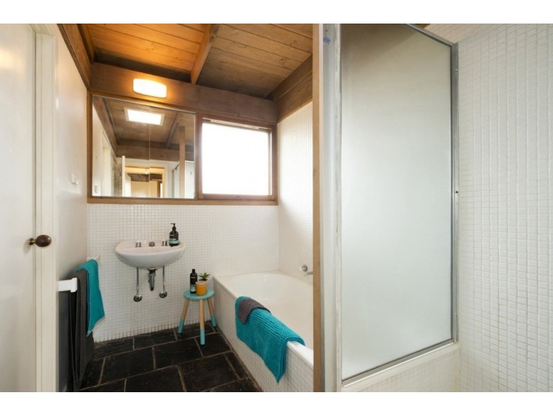 10 Stanton Crescent, Rosanna VIC 3084