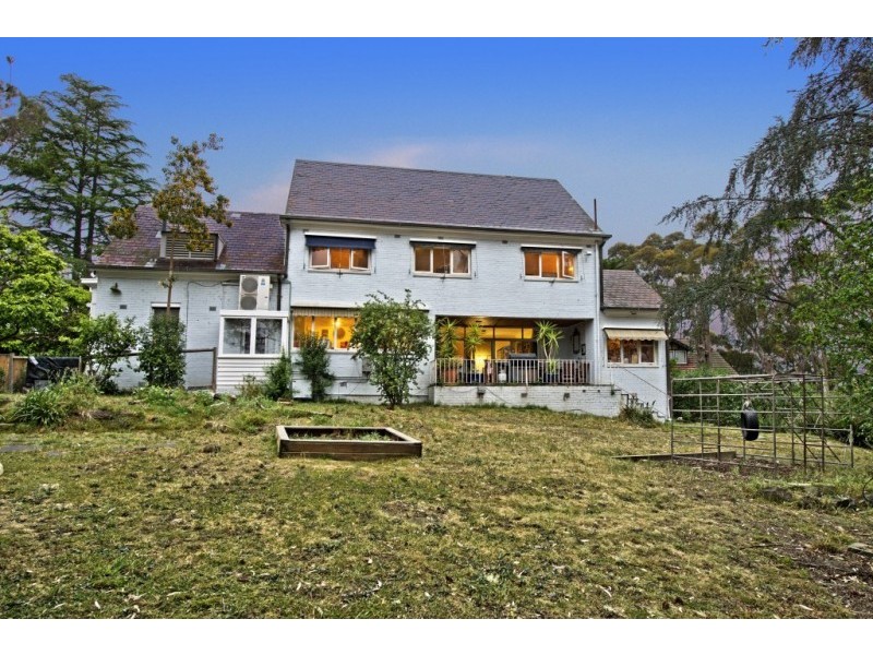 4 & 6 Sylvan Court, Ivanhoe VIC 3079