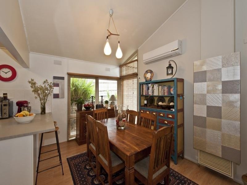 17 Aminya Crescent, Yallambie VIC 3085