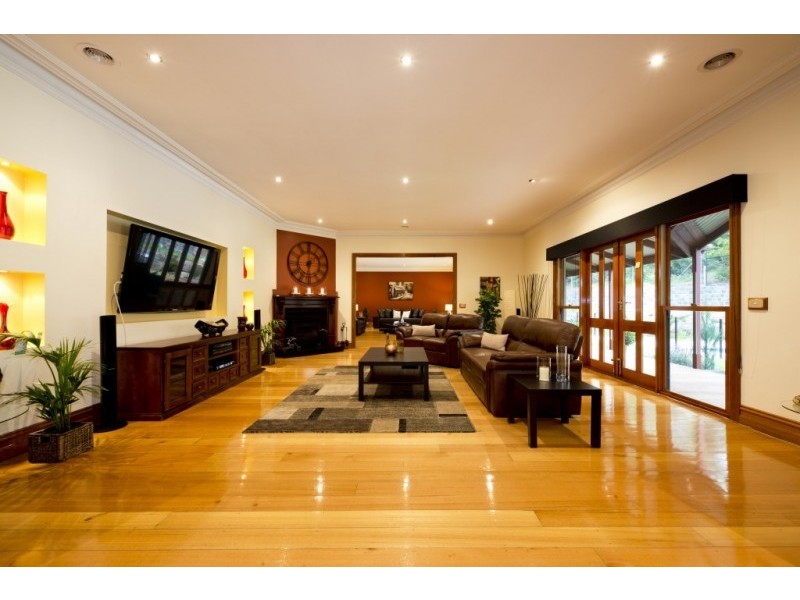 137 Bonds Road, Lower Plenty VIC 3093