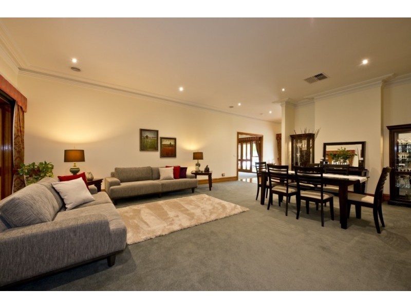 137 Bonds Road, Lower Plenty VIC 3093