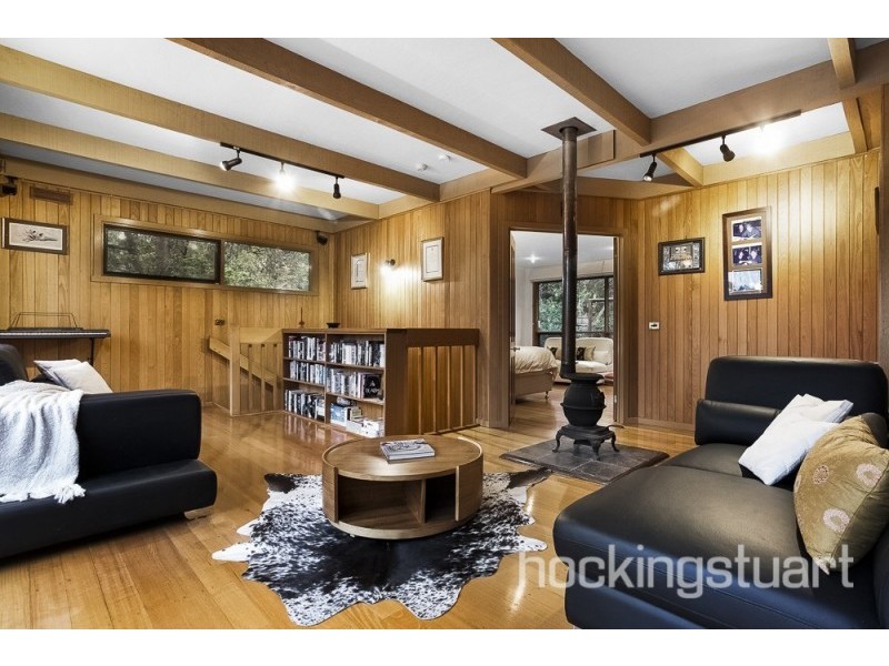 70 Mt Pleasant Road, Eltham VIC 3095