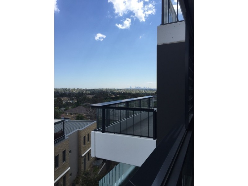 214/5 Sovereign Point Court, Doncaster VIC 3108