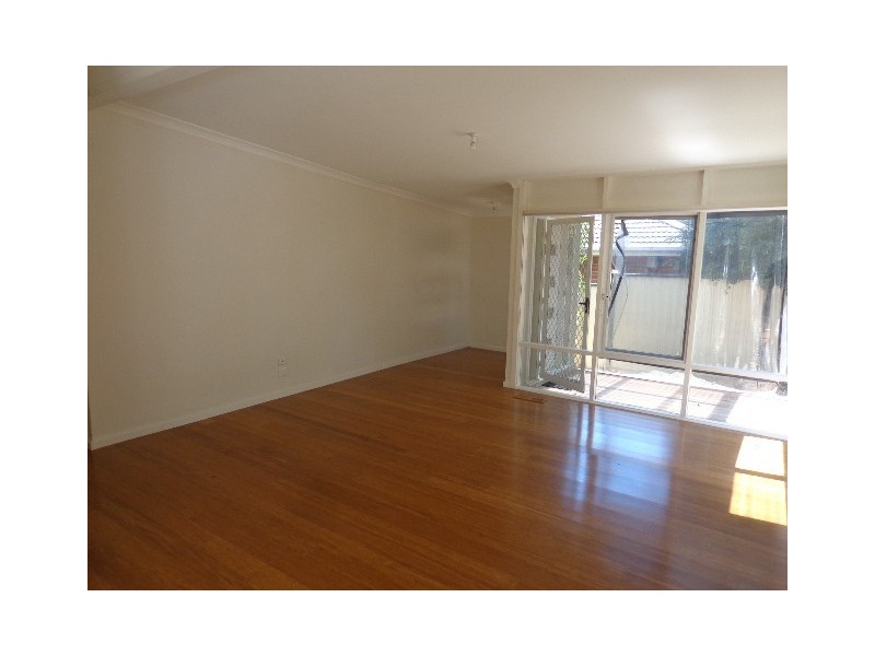 9 Orana Drive, Watsonia VIC 3087