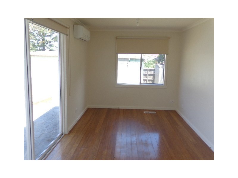 9 Orana Drive, Watsonia VIC 3087