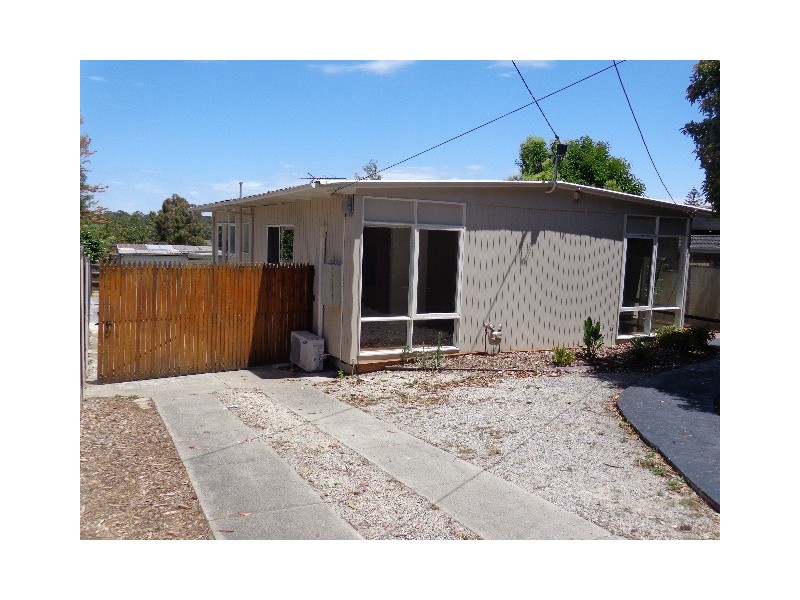 9 Orana Drive, Watsonia VIC 3087