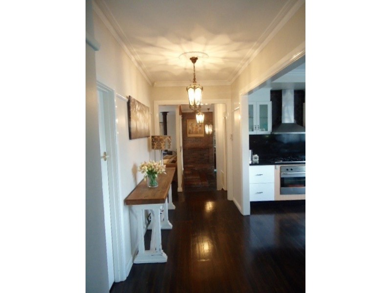 32 Jones Crescent, Rosanna VIC 3084