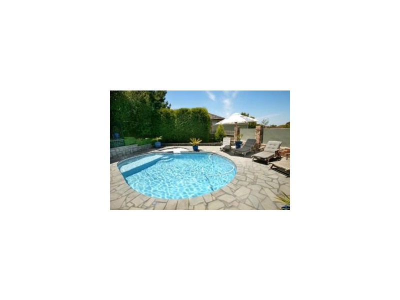 32 Jones Crescent, Rosanna VIC 3084