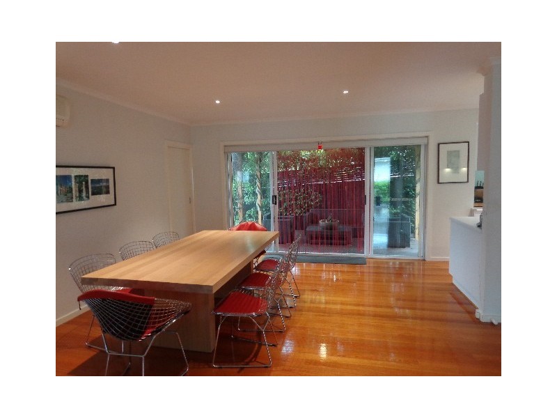 2/145 Waiora Road, Heidelberg Heights VIC 3081