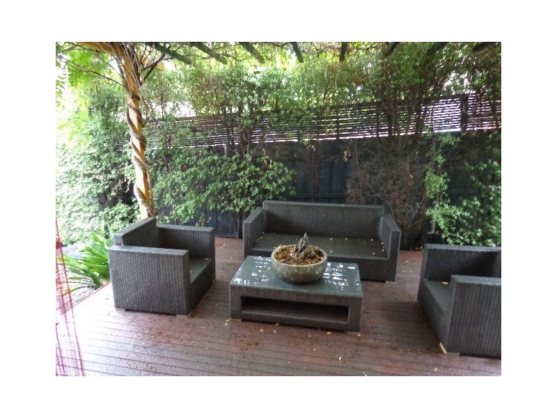 2/145 Waiora Road, Heidelberg Heights VIC 3081