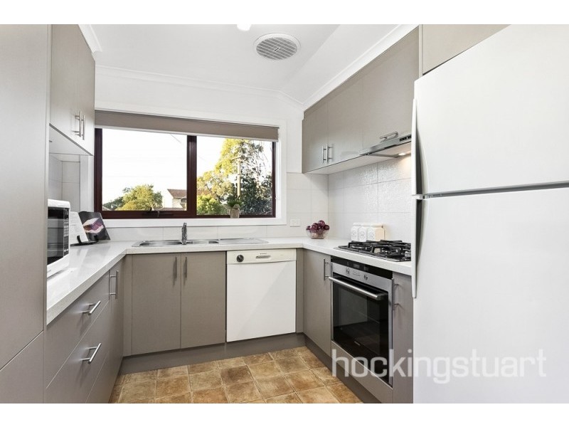 28 Collendina Crescent, Greensborough VIC 3088