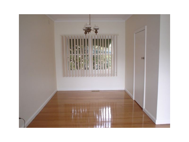 15 Alfreda Avenue, Rosanna VIC 3084