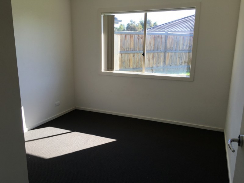 6 Tooradin Crescent, Doreen VIC 3754