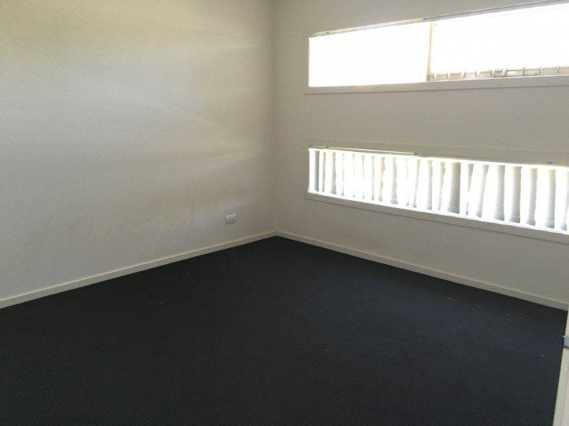 6 Tooradin Crescent, Doreen VIC 3754