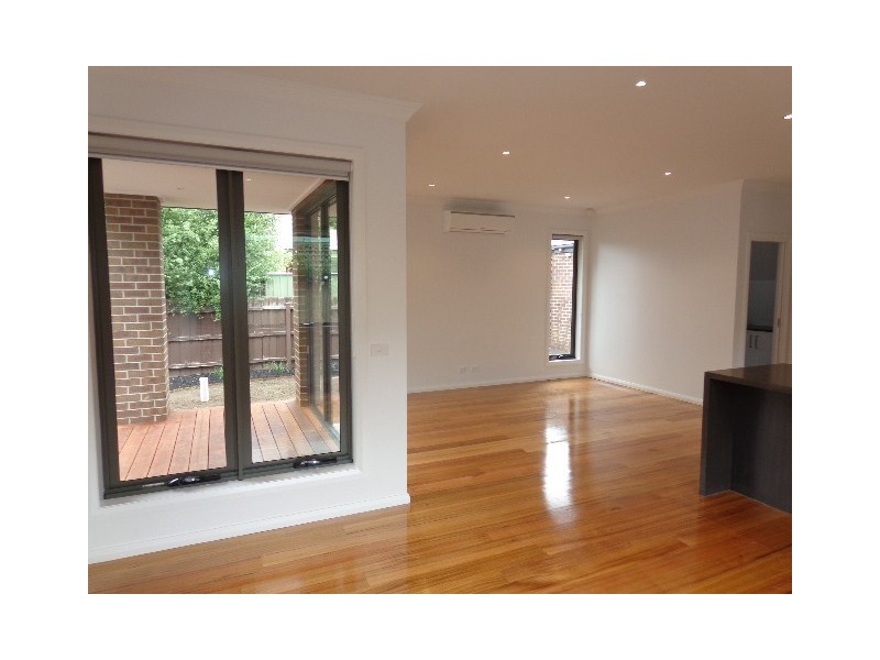 1/30 Curtis Avenue, Watsonia VIC 3087