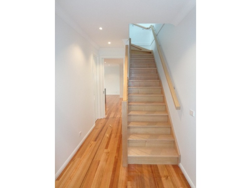 1/30 Curtis Avenue, Watsonia VIC 3087