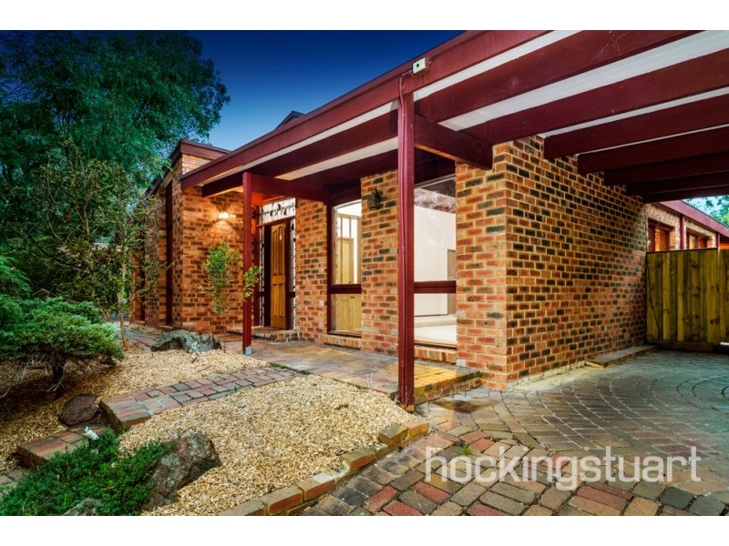 16 Monclaire Court, Eltham VIC 3095