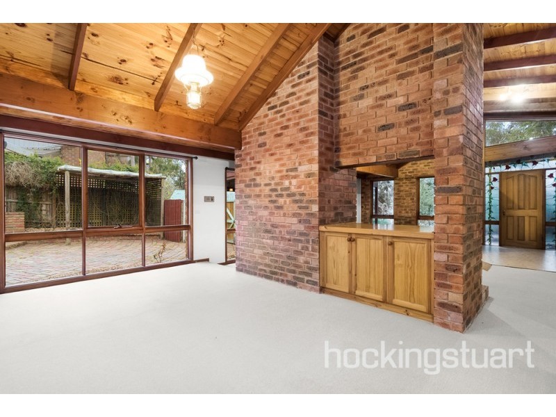 16 Monclaire Court, Eltham VIC 3095