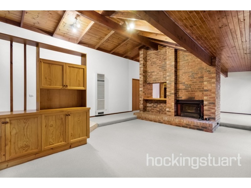 16 Monclaire Court, Eltham VIC 3095