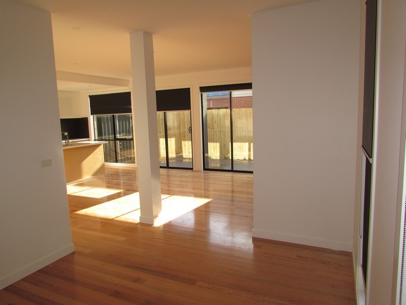 1/17 Tambo Avenue, Reservoir VIC 3073