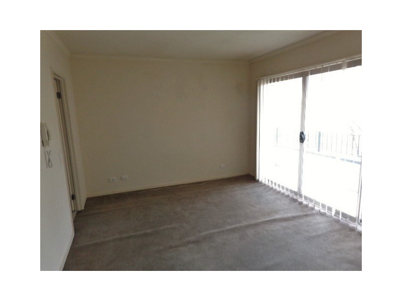 18/3 Keylana Boulevard, Mount Waverley VIC 3149