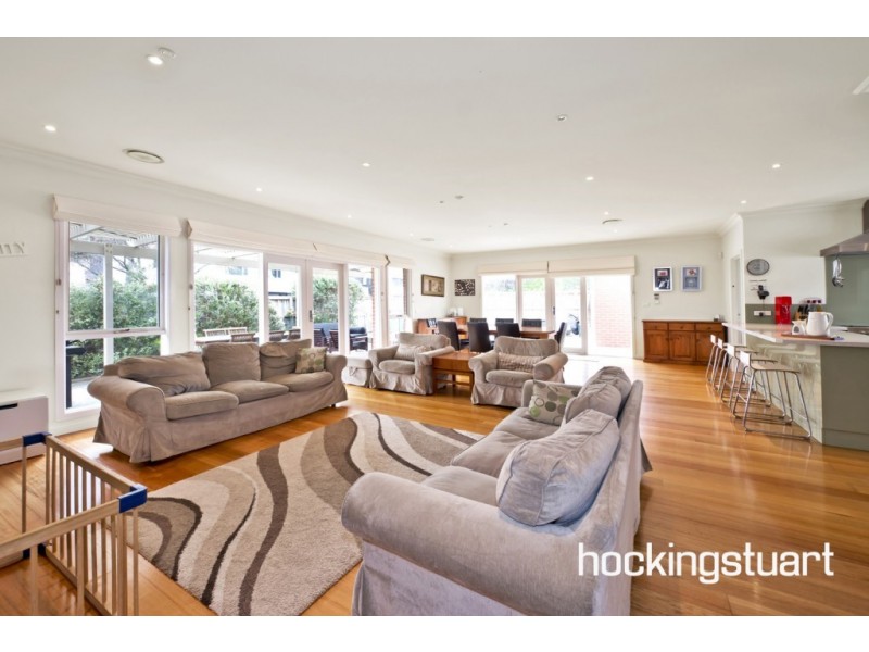 12 Law Street, Heidelberg Heights VIC 3081