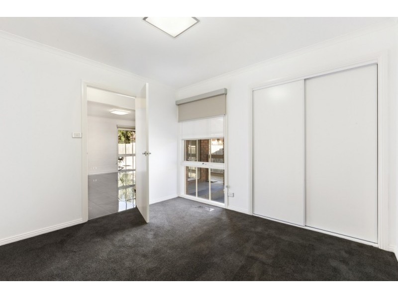 2/69 Livingstone Street, Ivanhoe VIC 3079