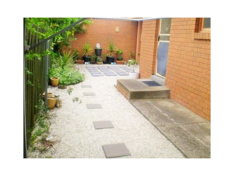 8/19 Lower Plenty Road, Rosanna VIC 3084