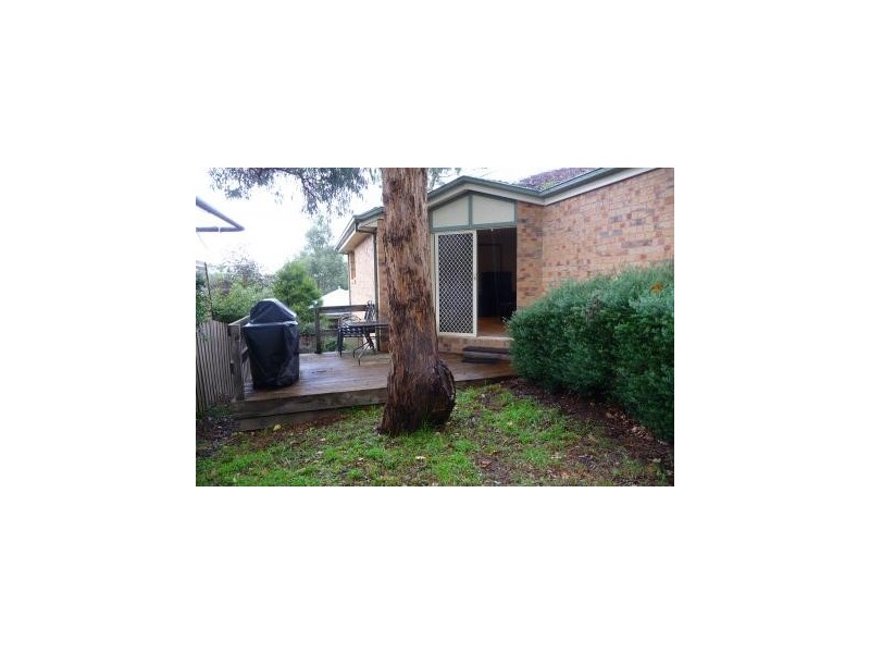 2/107 Sackville Street, Montmorency VIC 3094