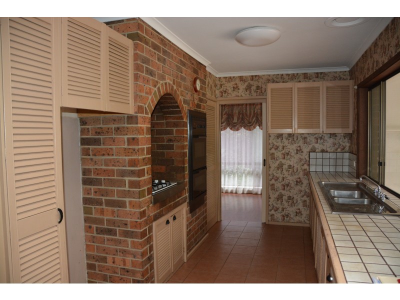 26 Toorac Drive, Briar Hill VIC 3088