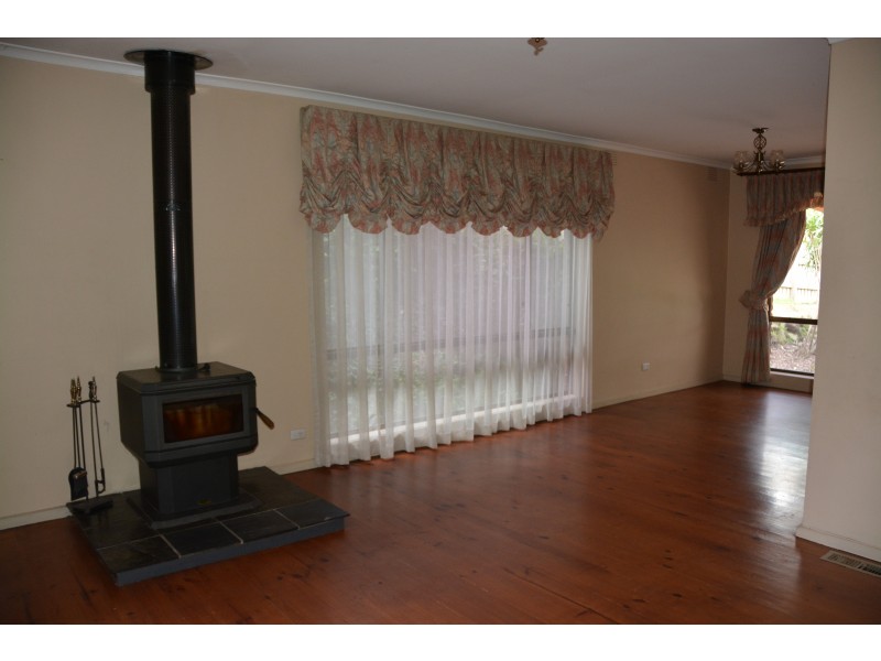 26 Toorac Drive, Briar Hill VIC 3088