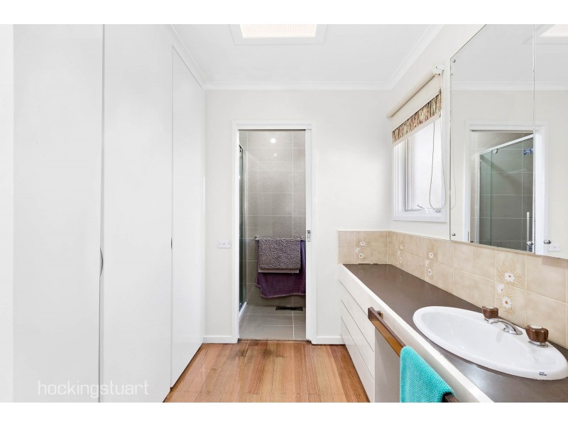 53 Narbethong Drive, Greensborough VIC 3088